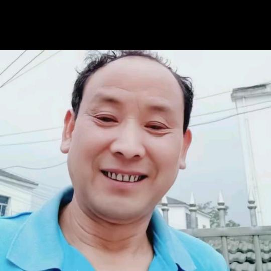 小卷毛