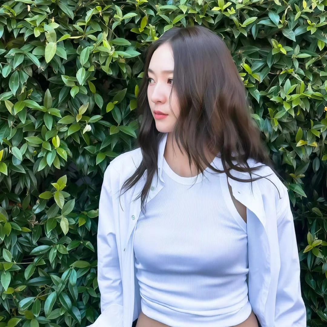 嗷呜一口小宁包