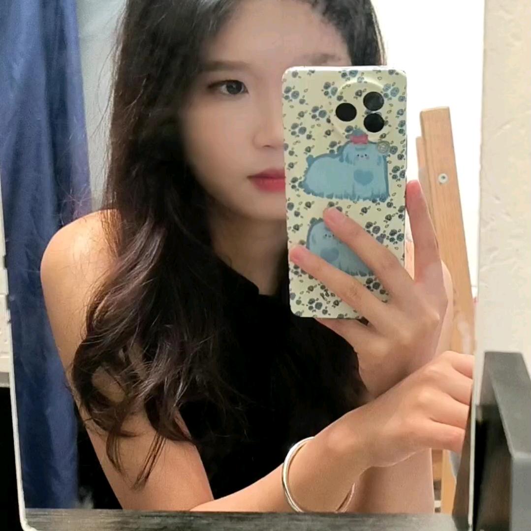 半糖♥可乐(*•̀ᴗ•́*)و ̑̑