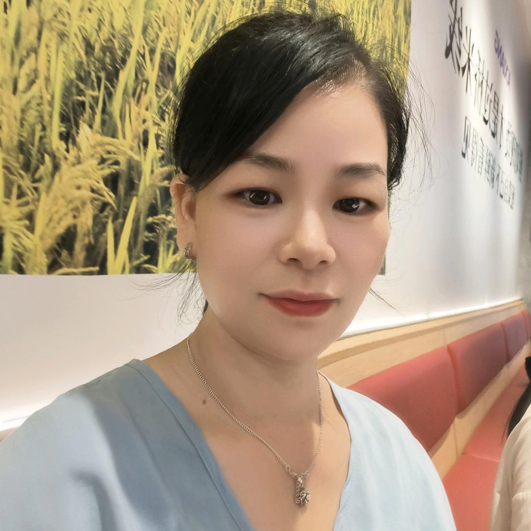 韦彩女