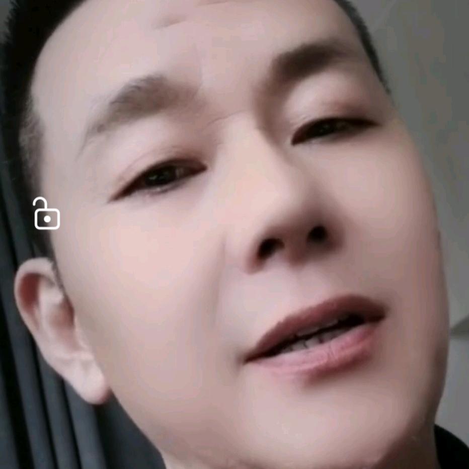 黄启虎手工编织