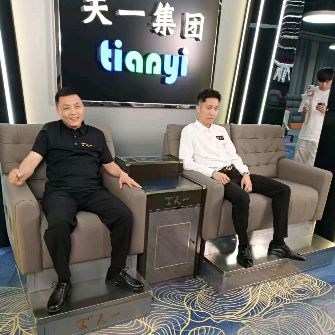 天一沙发工厂
