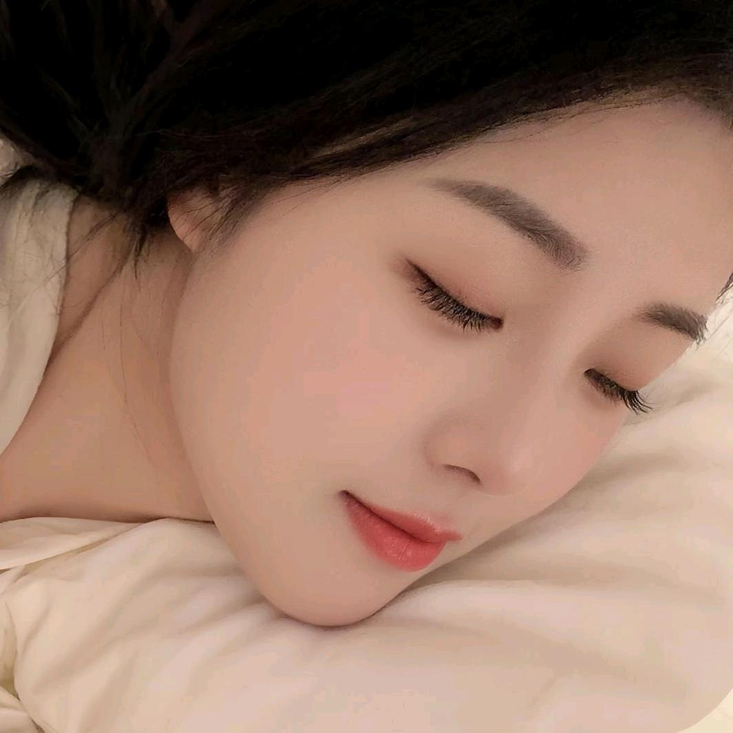 小小柒