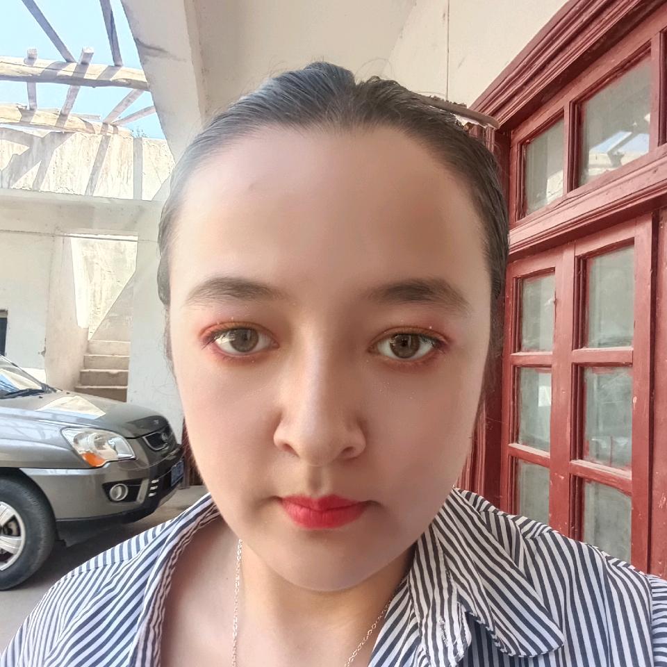 迪丽胡玛尔