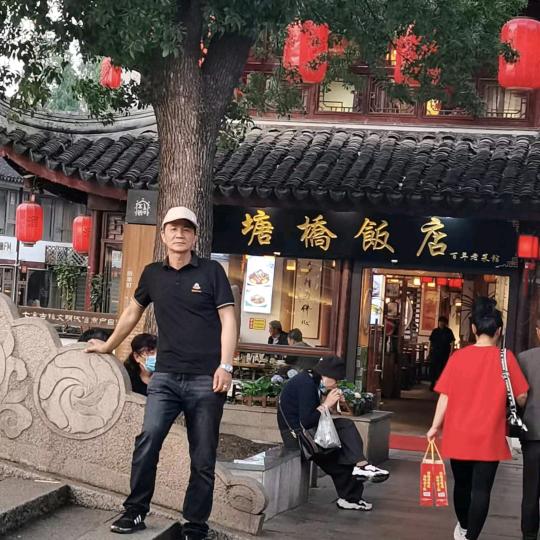 龙哥在上海