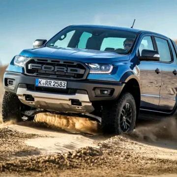 在公交驾校上班的男教练