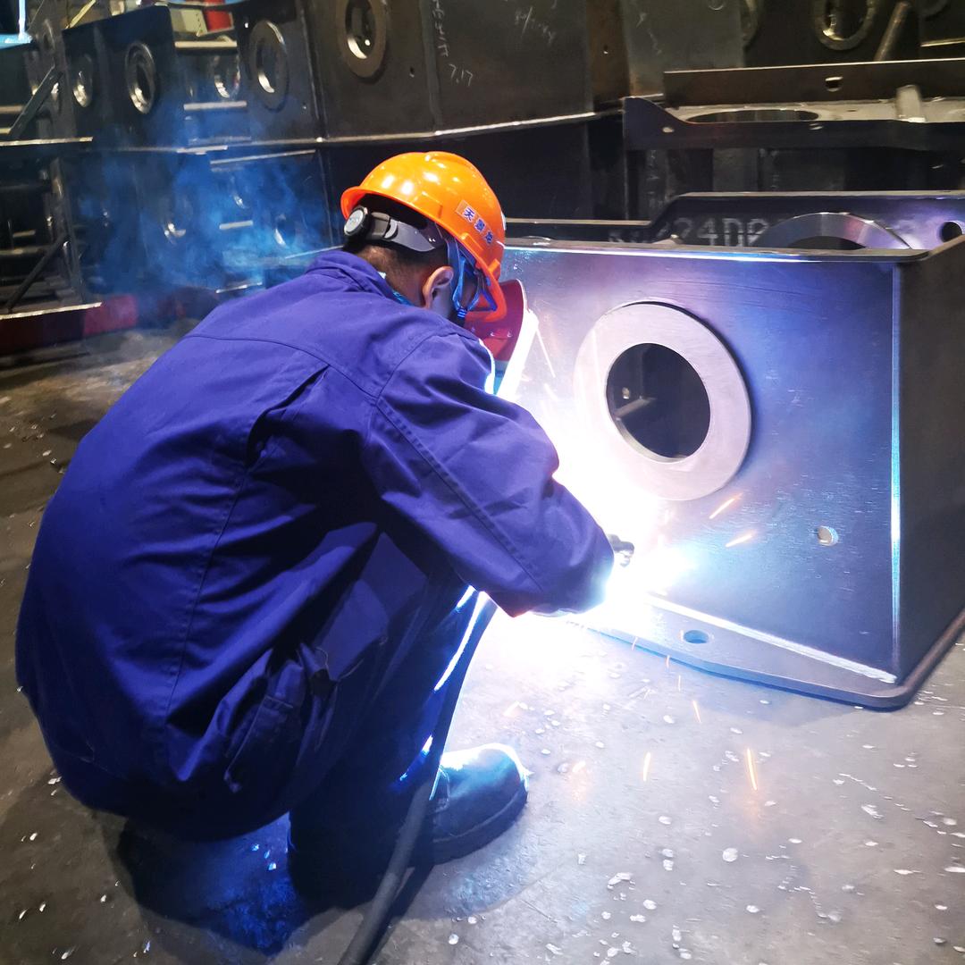 孟哥带进厂(电焊)