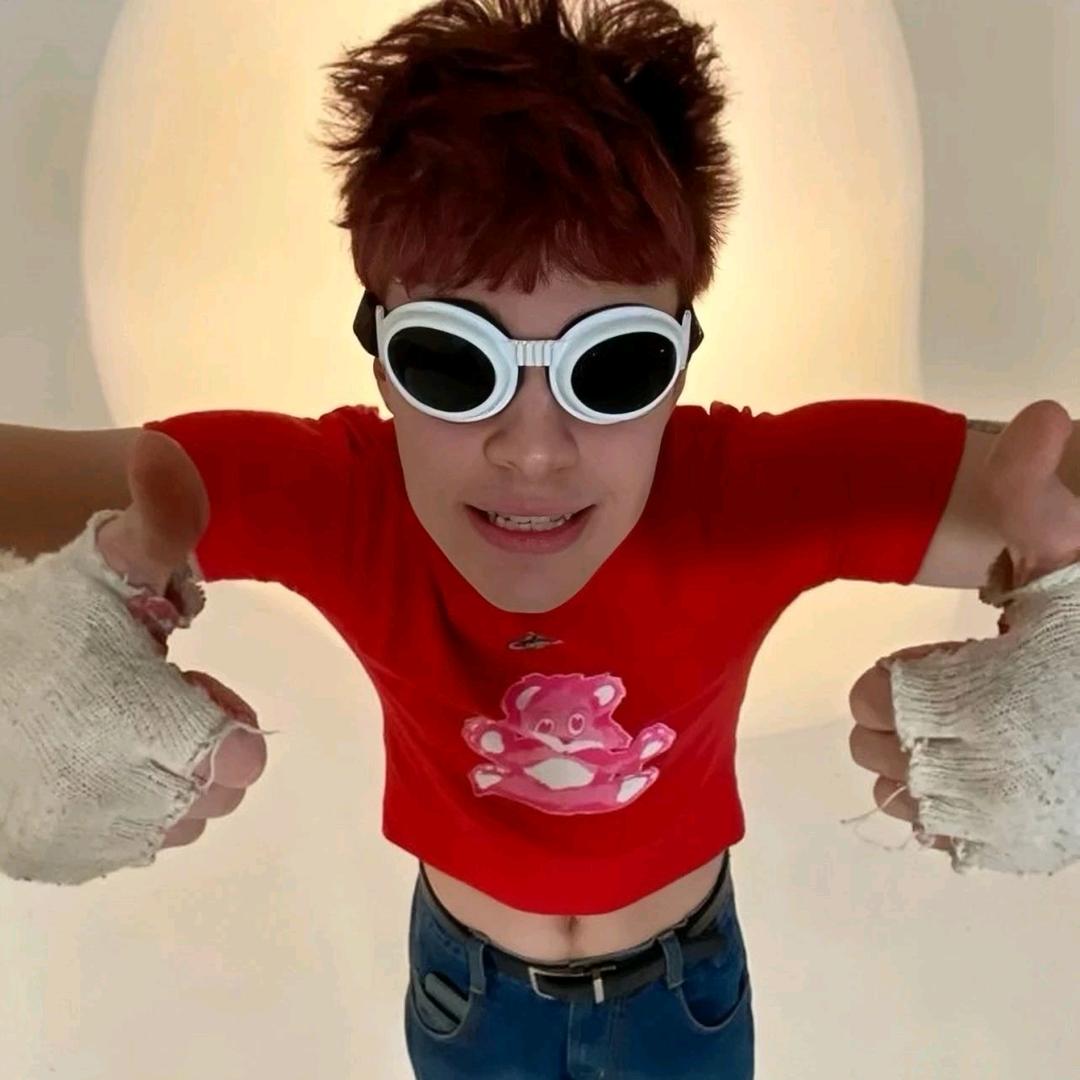 吃饭咬到了舌头