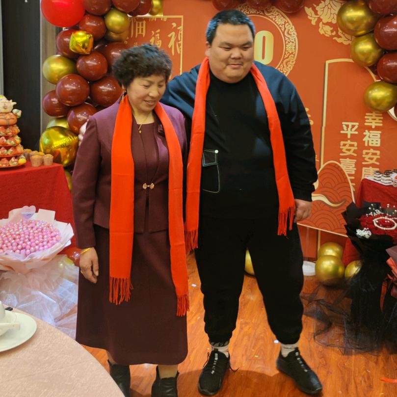 期待和明天哪一个先来