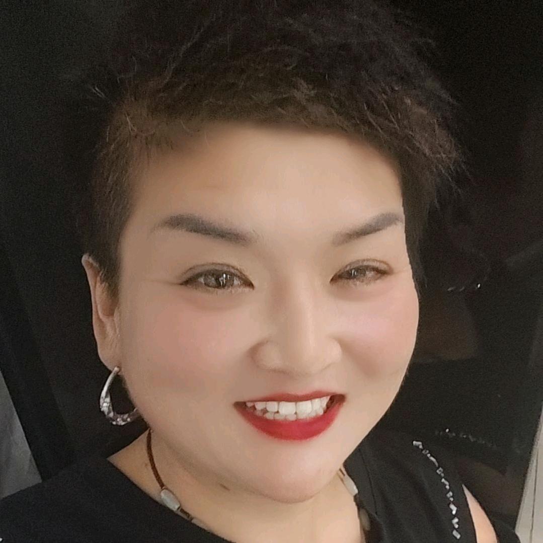 冷艳红唇💋💋💋