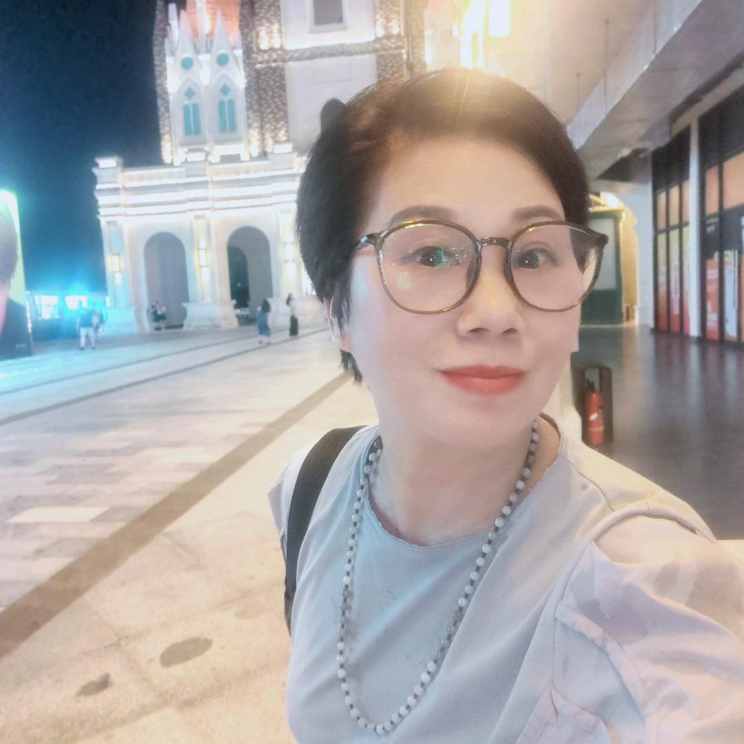 比珍珠还珍