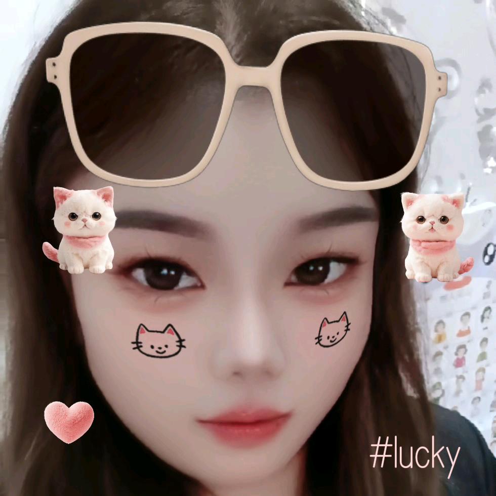 迪迪( ﹡ˆoˆ﹡ )