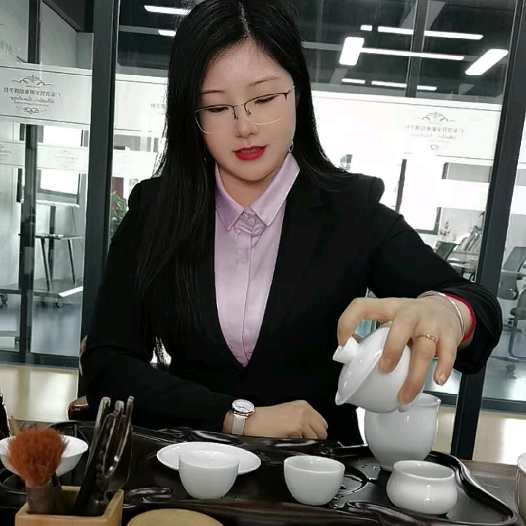 广西梅姐在广州做家政