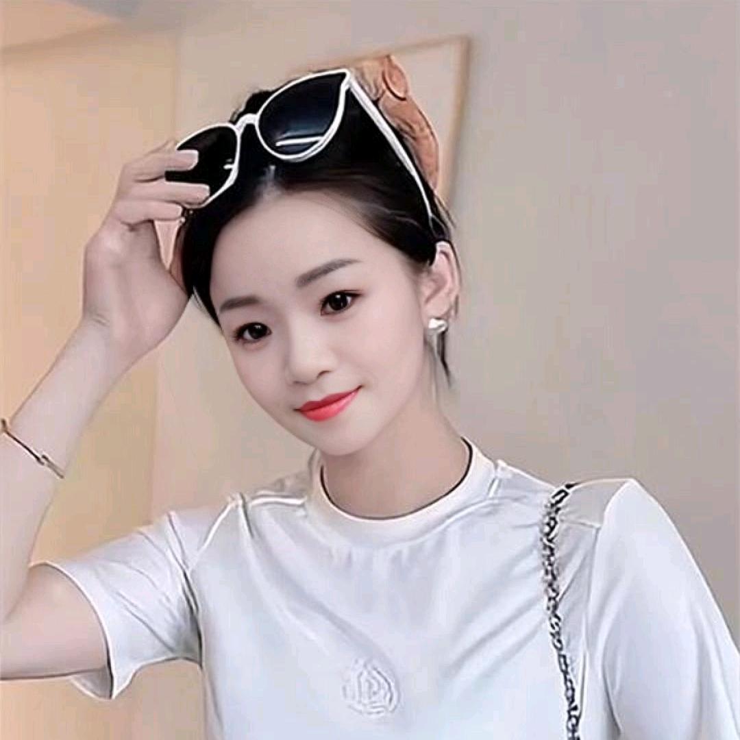 爱笑的女孩