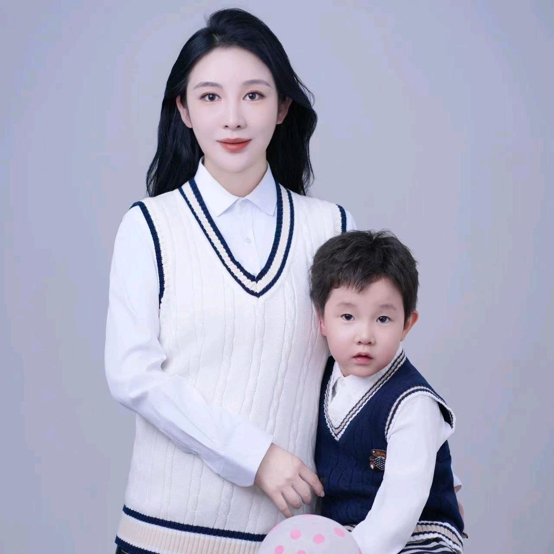 恩泽妈童装穿搭