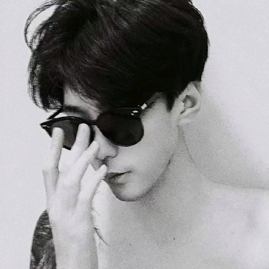 ꧁❦༺小雅都冻勾勾了༻❦꧂