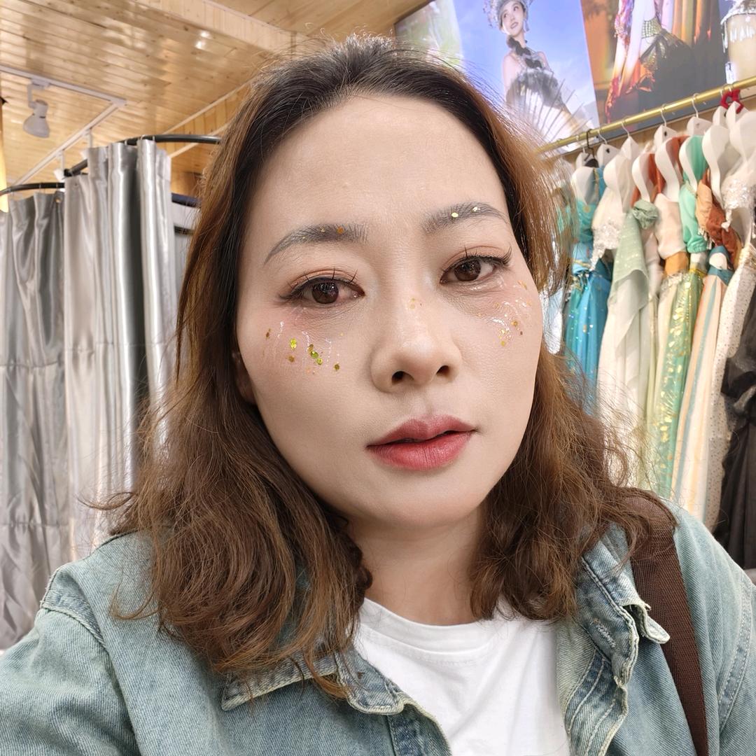 泓鑫房产代燕