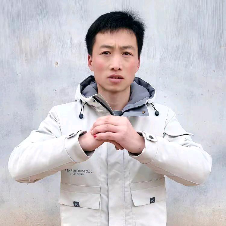 大衣哥有个好邻居