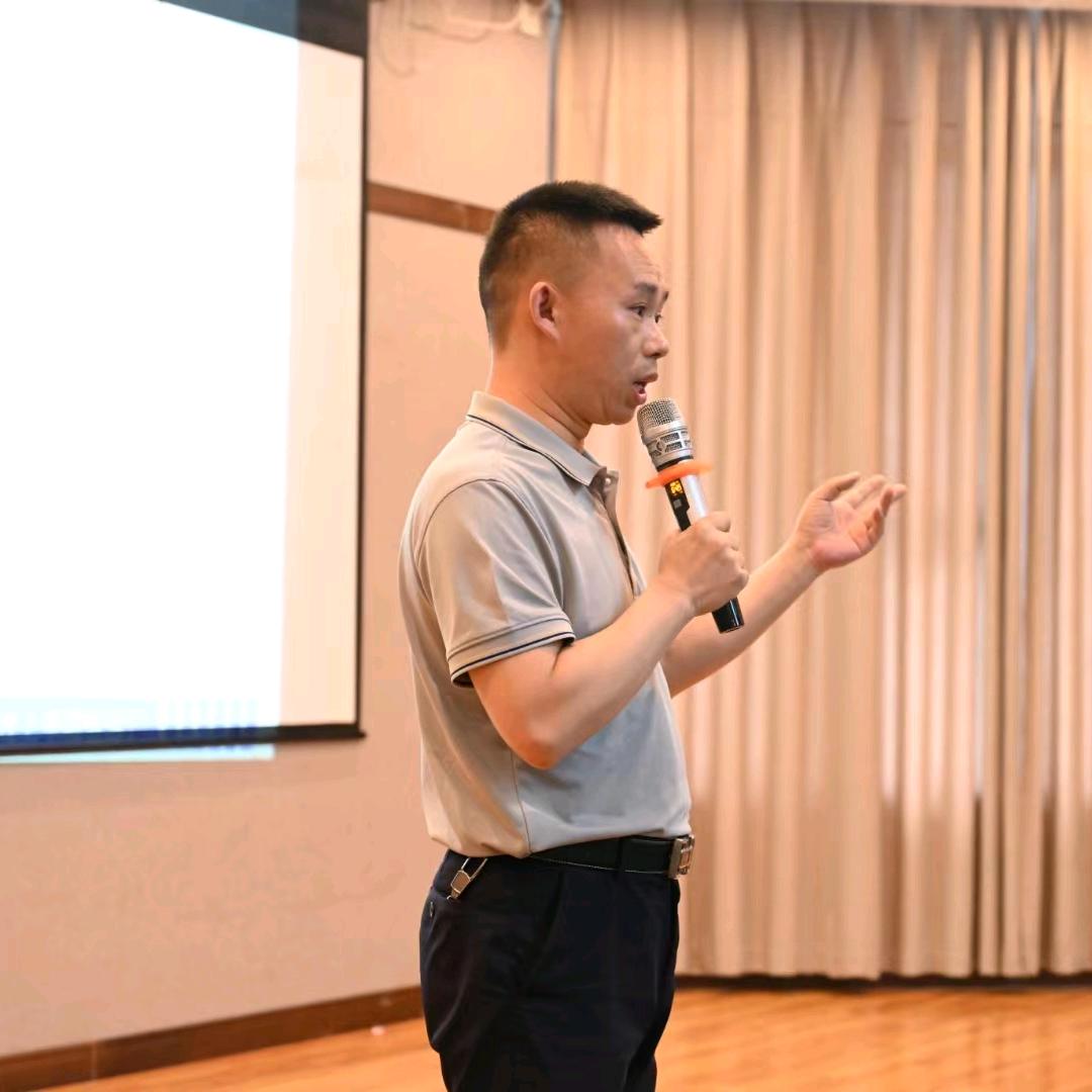 蒙娜丽莎（务川瓷砖店）