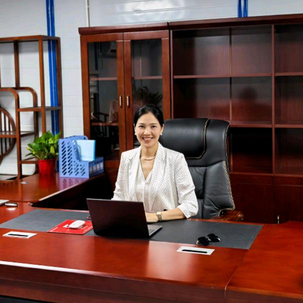 李女士