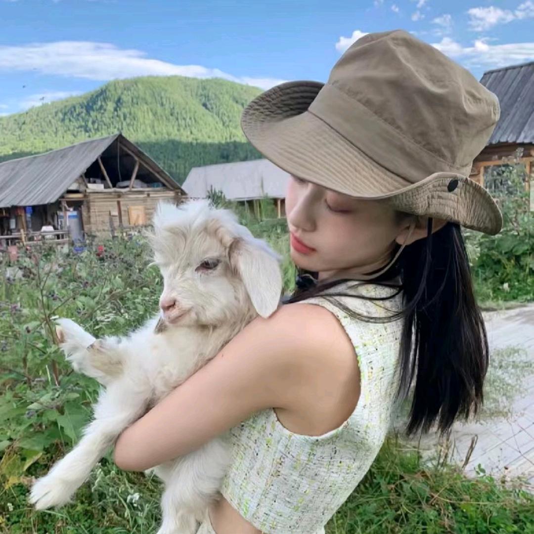 鲸禧雅书阁欣馨好物