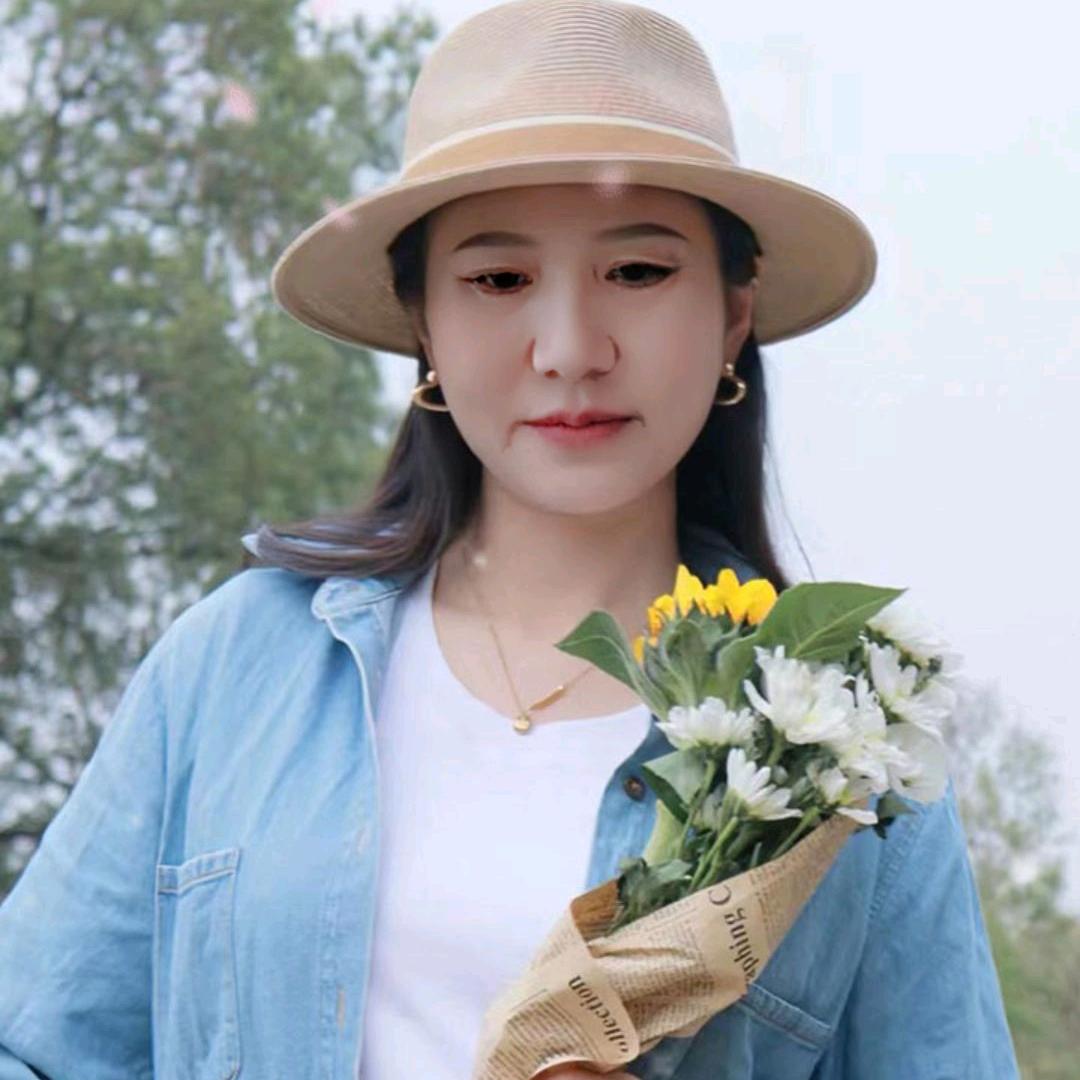 爱唱歌🎤爰音乐🎶秀爱