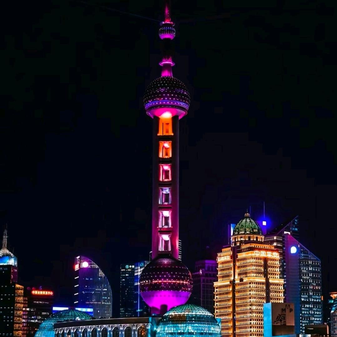 卖导弹的小男孩