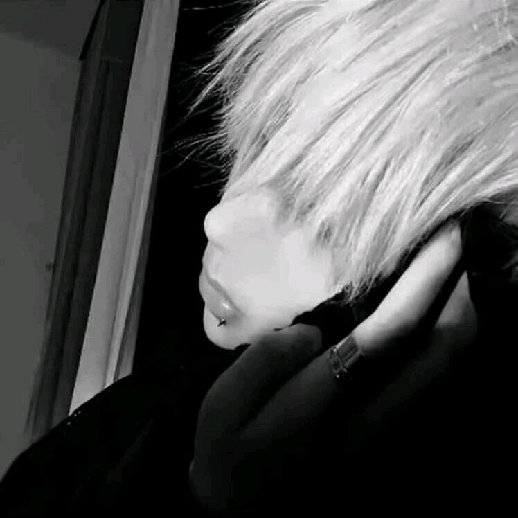 “小新”头像