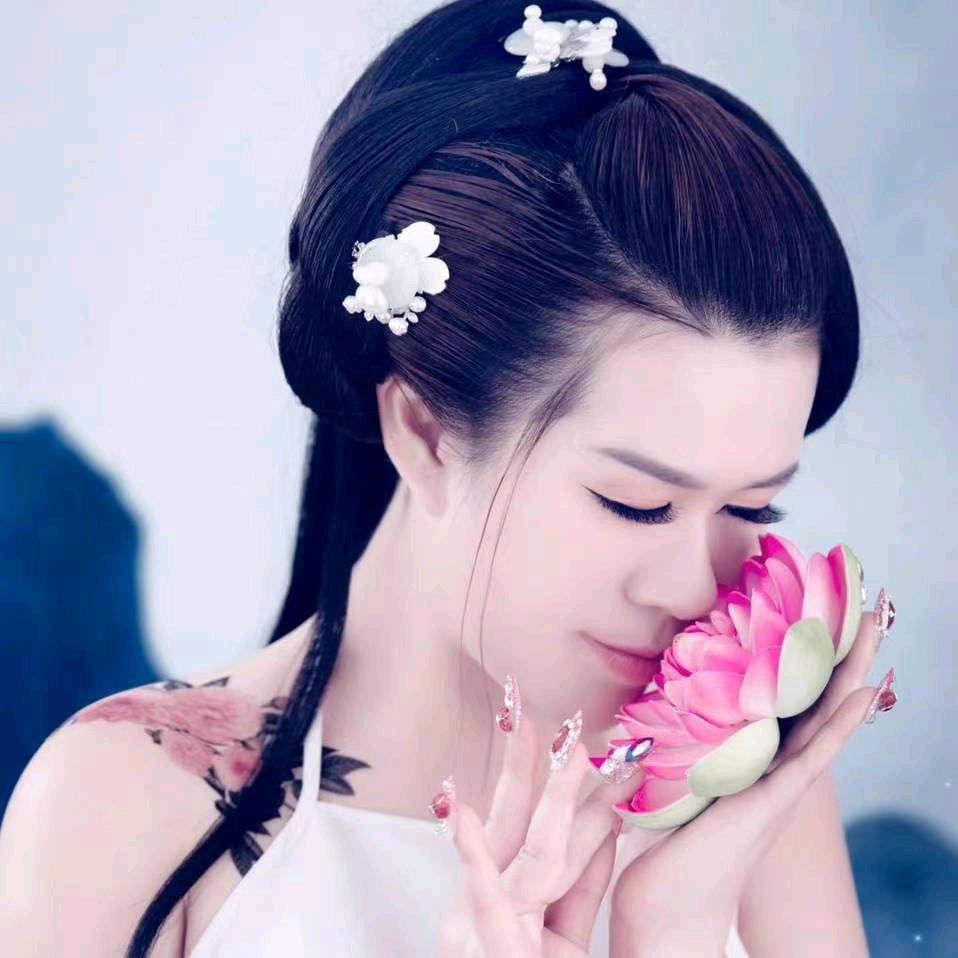 🥀এ᭄封心ꦿ锁💔爱 ོ࿐ᩚ