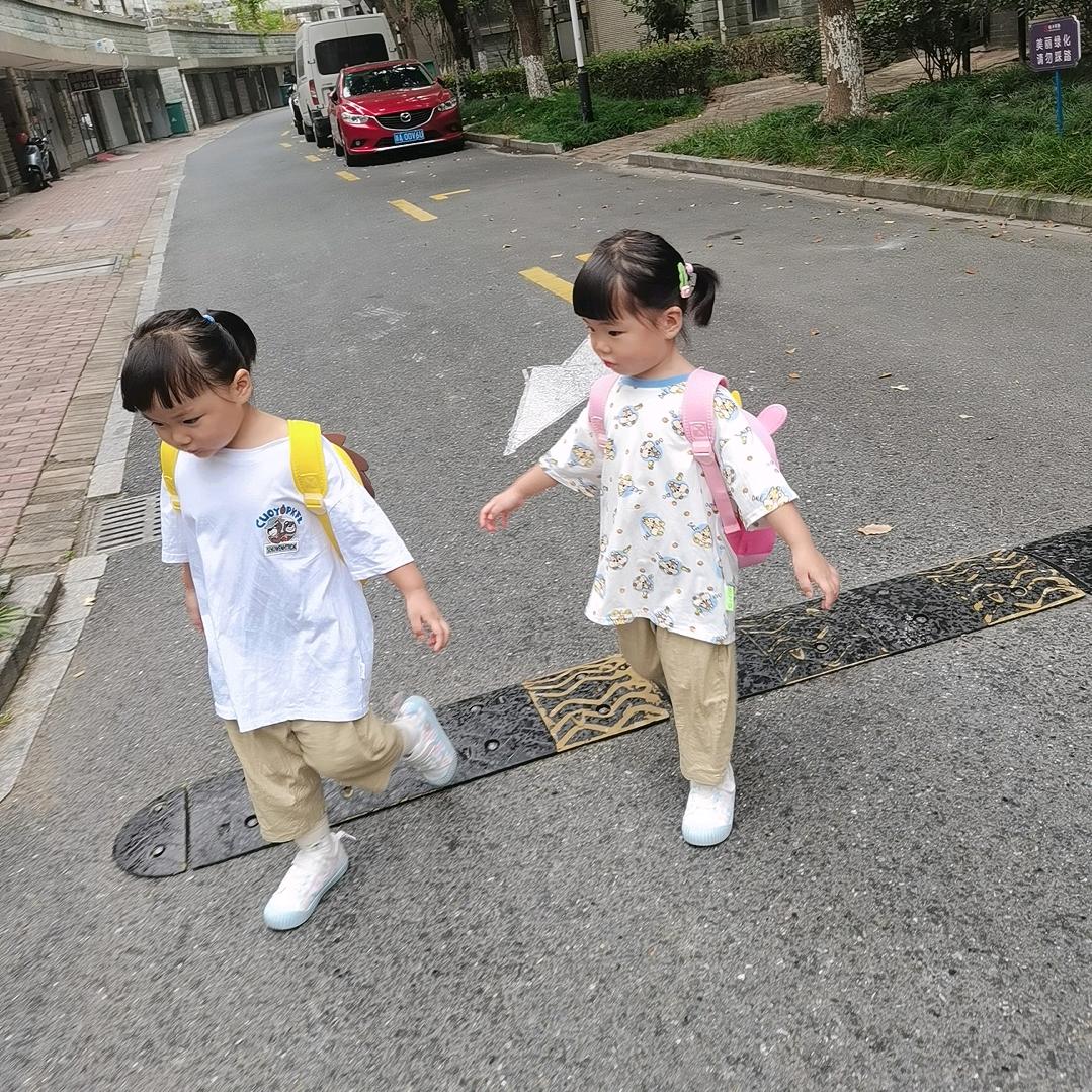 允咘妈妈
