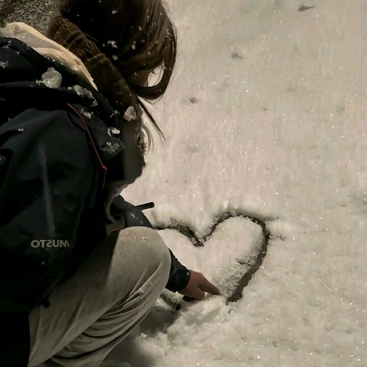 jui^ g