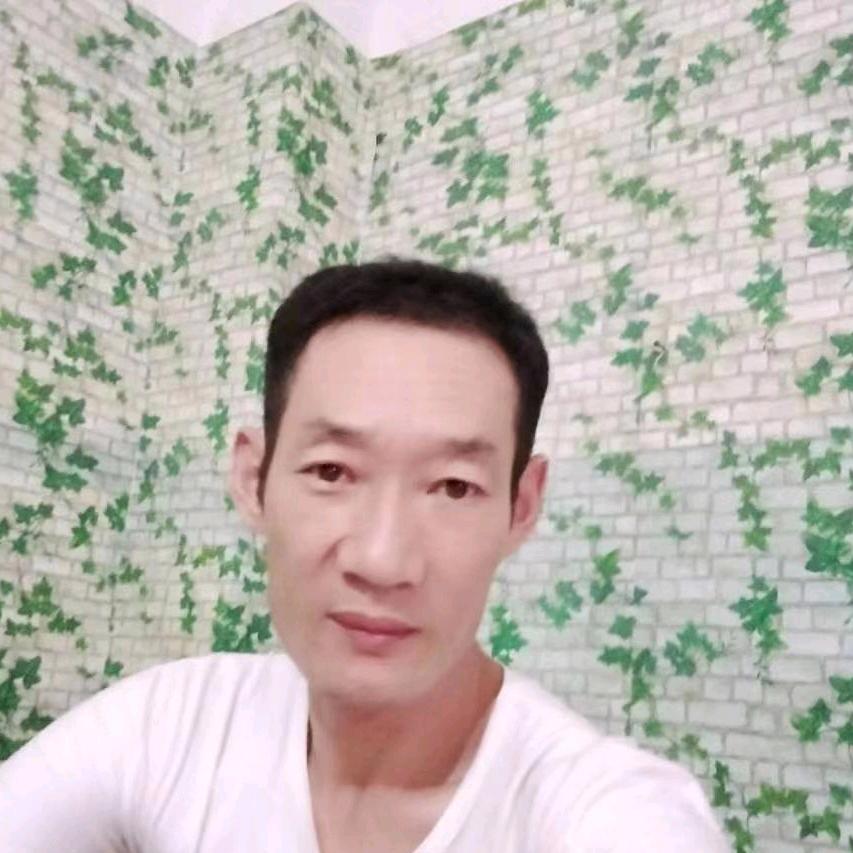 看世界，也在找自己