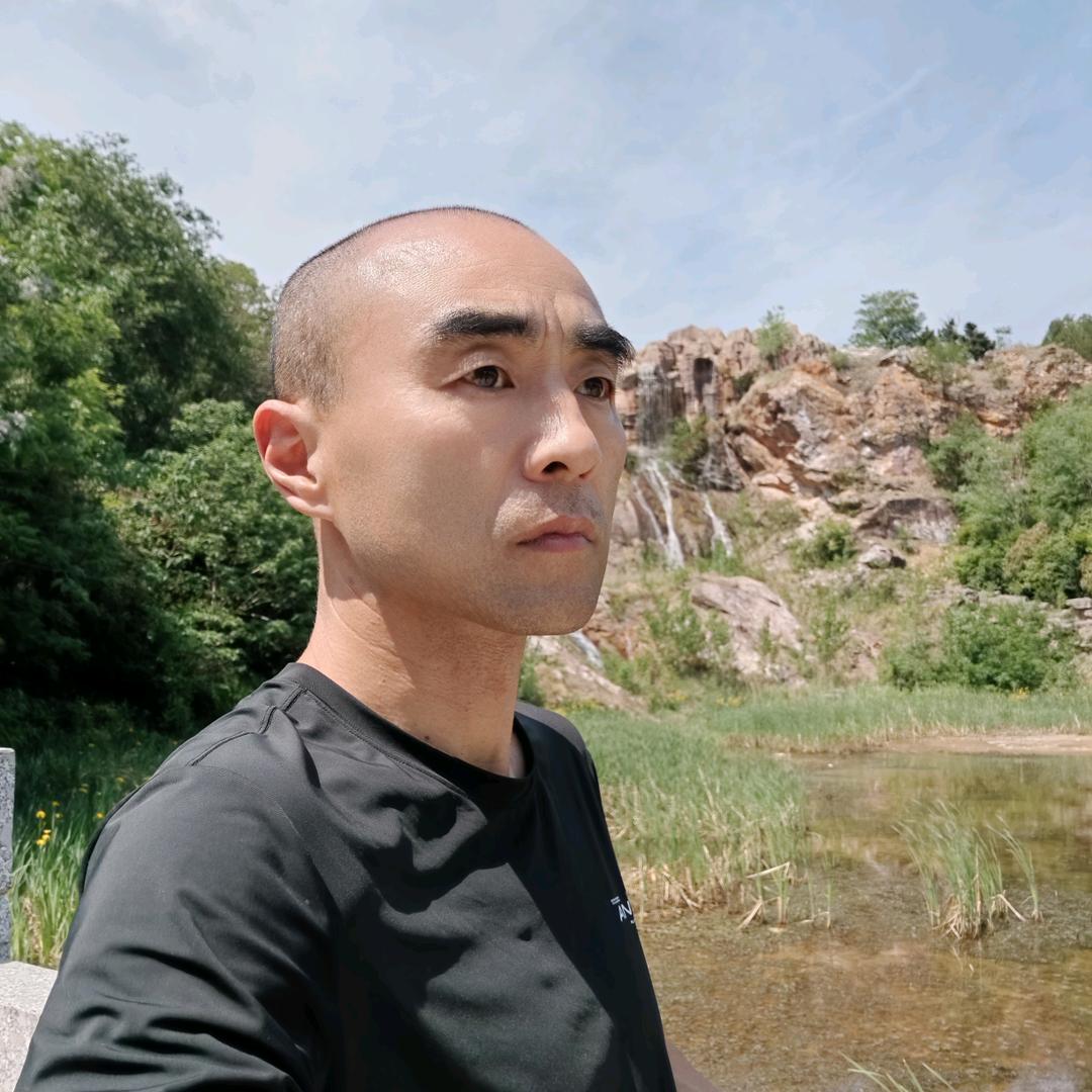 小军哥