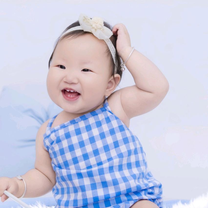 百年御泉小姐姐