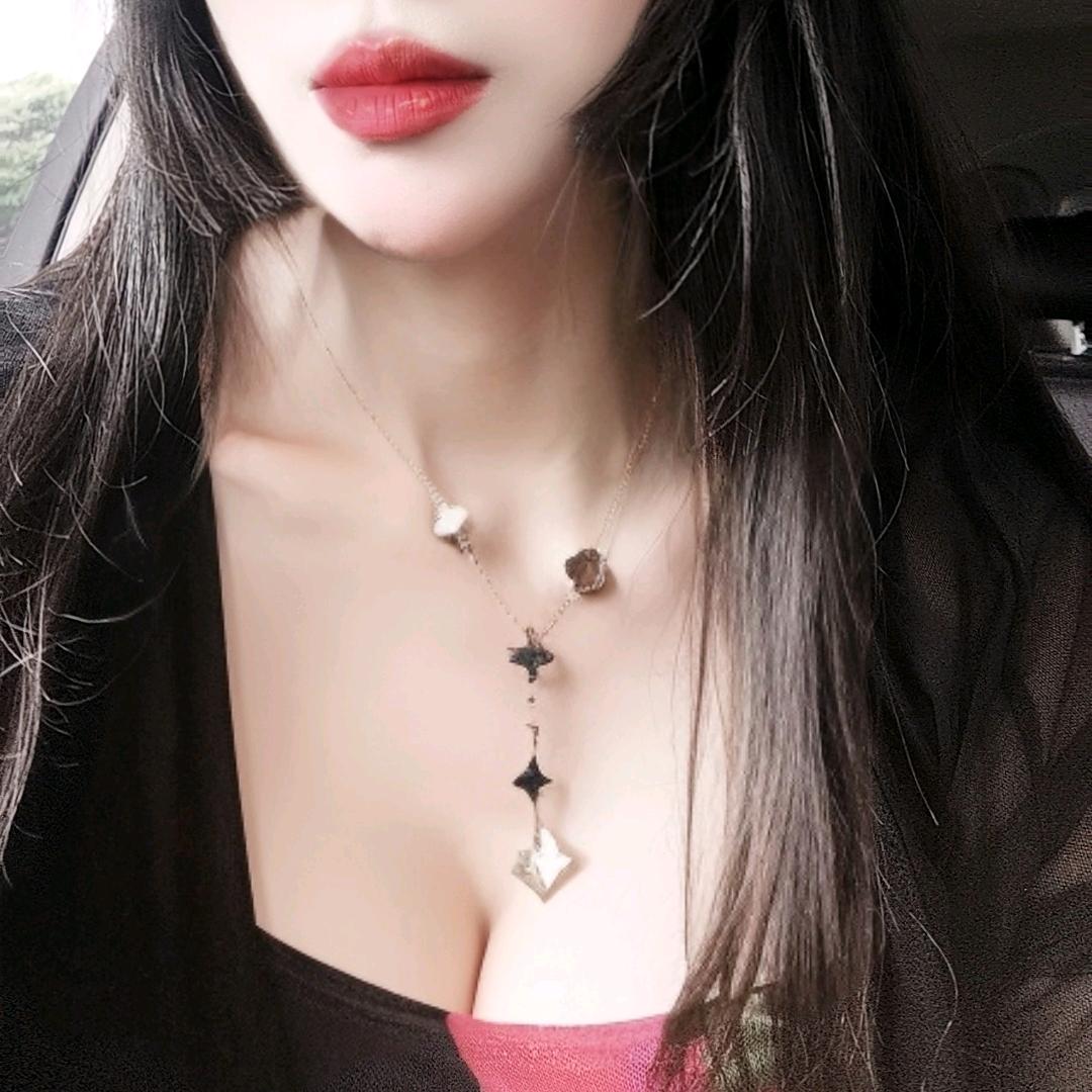 粉粉叶子