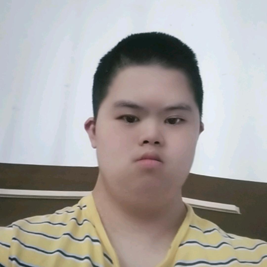 黄俊豪