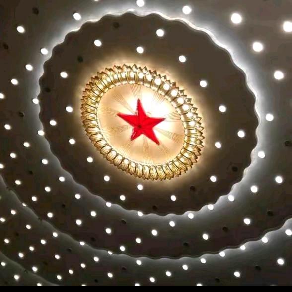 五星生辉，普照大地