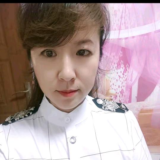 边小妞