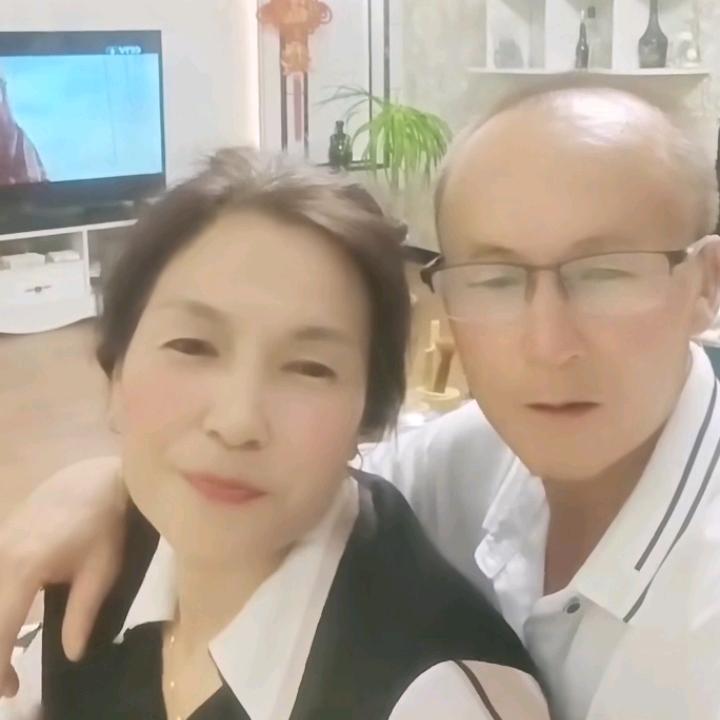 梁哥与李妹