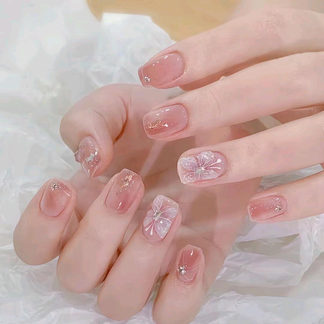 尤米美甲美睫