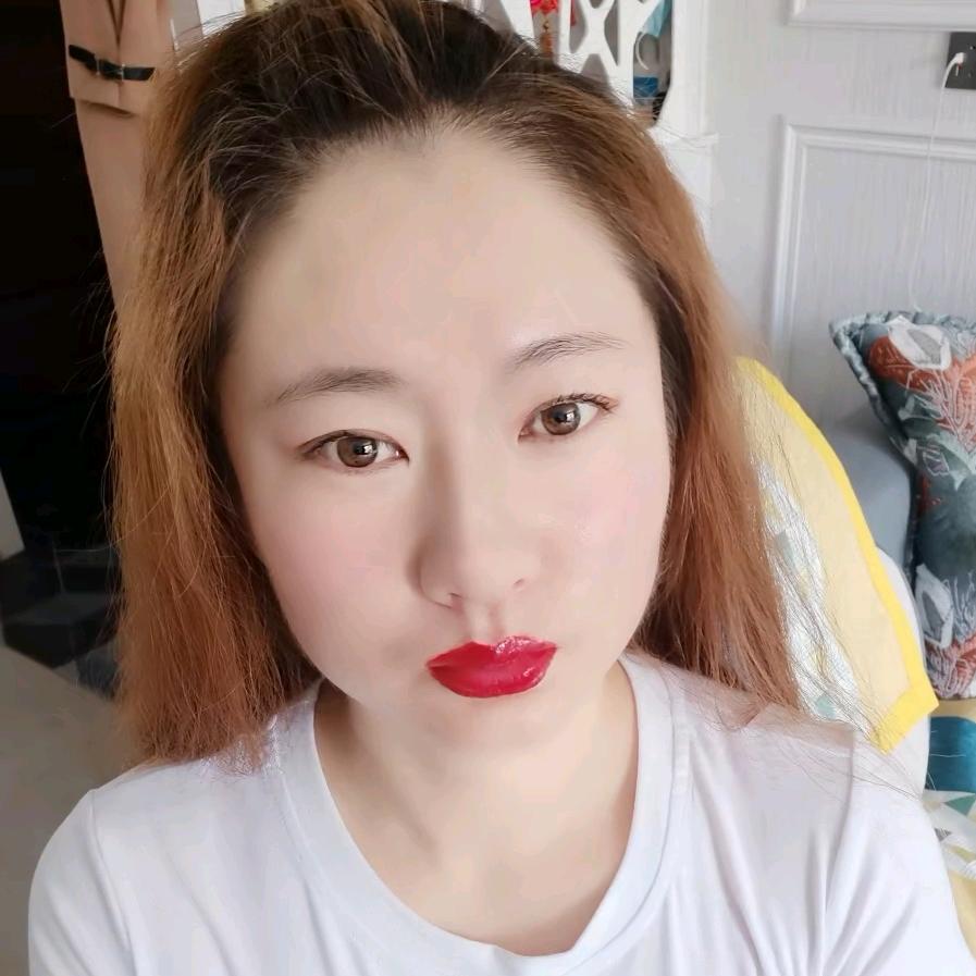 资料员丽丽