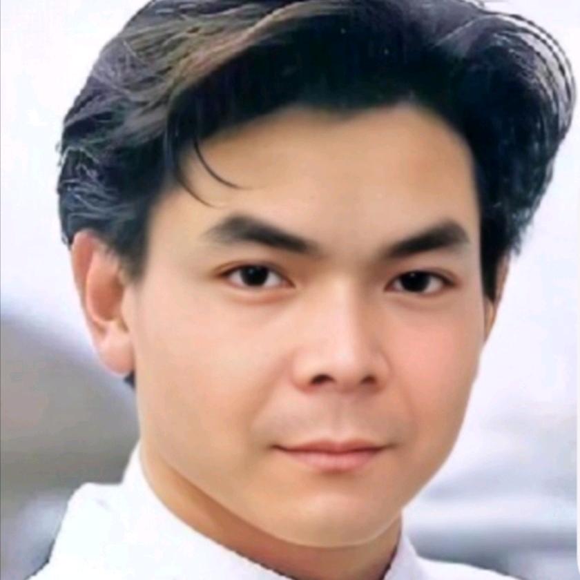 排孜阿瓦提村 艾力