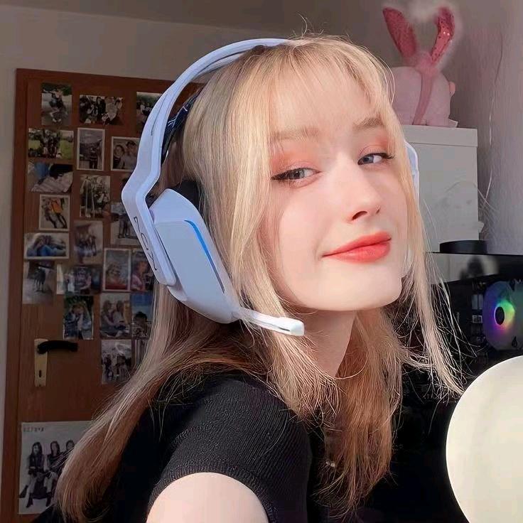 𝑺𝒎𝒊𝒍𝒆.