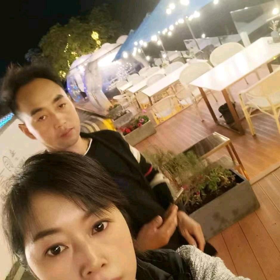 伊树兰兰造型烫，人生苦短，及时行乐，幸福