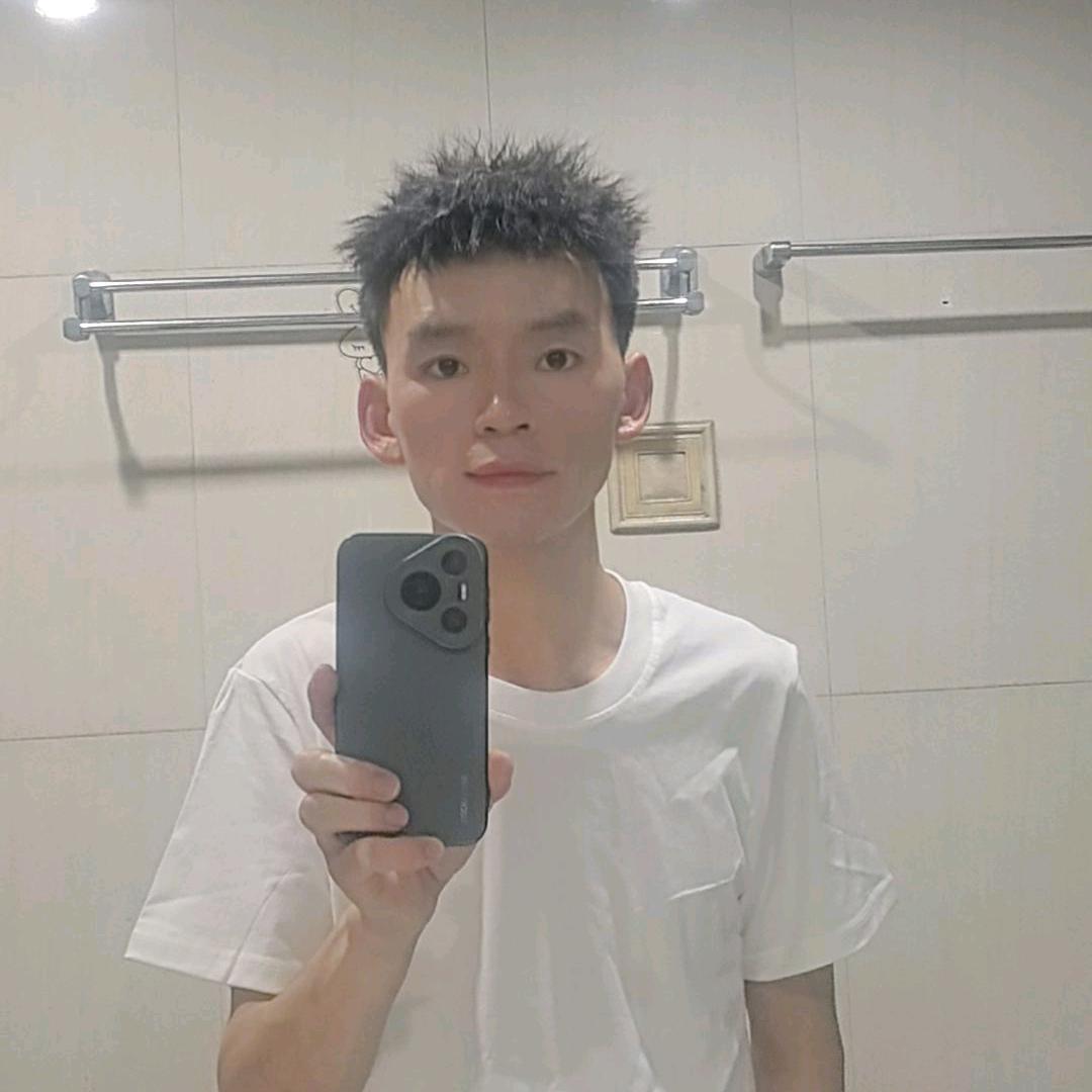 阿军（爱山歌）