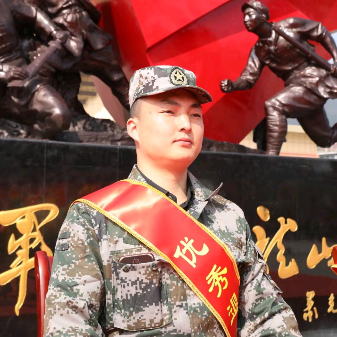 龙山县王小二种猪（扩繁场）
