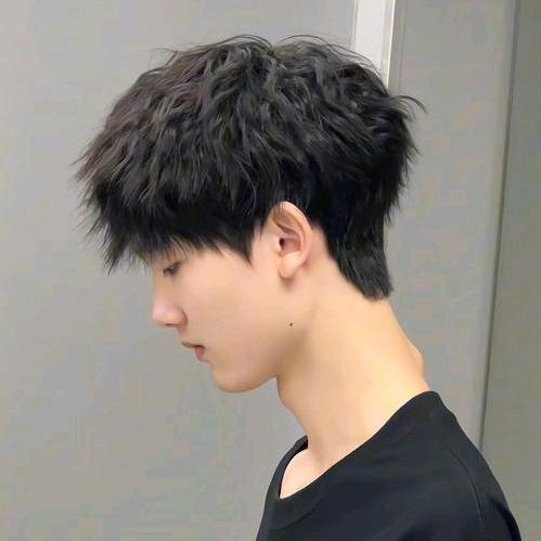 。，。，？？！！