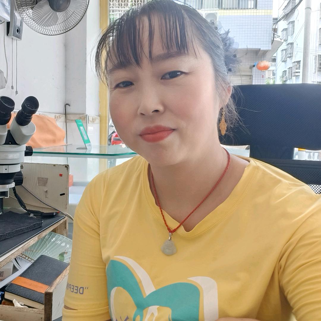 坚强的吴姐巜77年🐍》