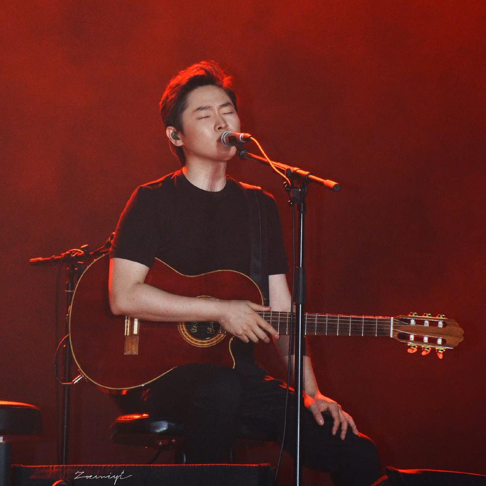 你的一句 你好 让我转身就泪留满面