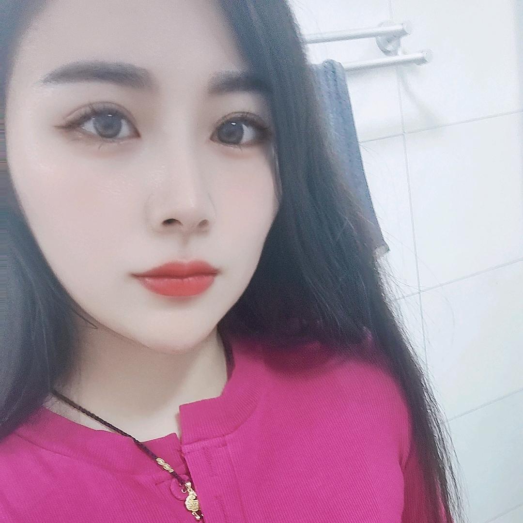 娜娜 《专业美发烫染》